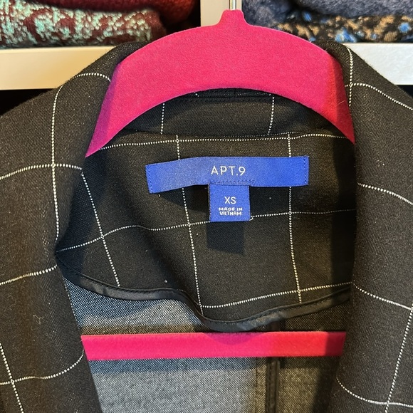 Apt. 9 black and white checkered one button closure blazer size XS - Picture 2 of 3